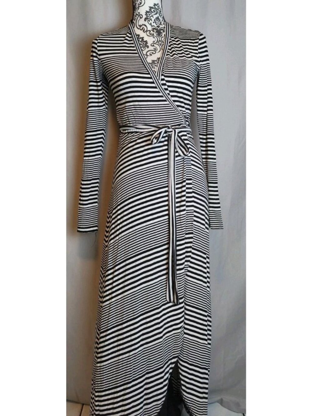 Artelier Nicole Miller Black White Stripe Wrap Maxi Dress Long Sleeve S Jersey